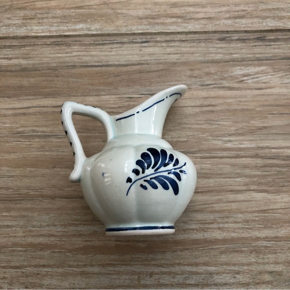 Delfts Holland Miniature Pitcher - Picture 2 of 13